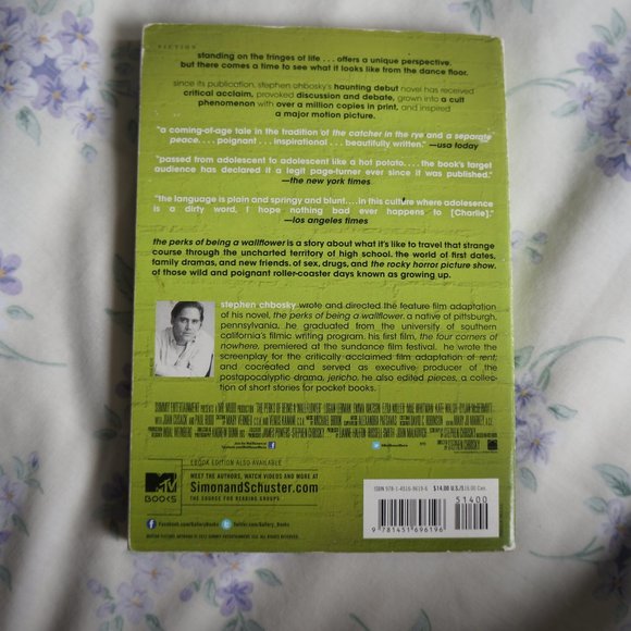 The perks of being a wallflower - Picture 2 of 3